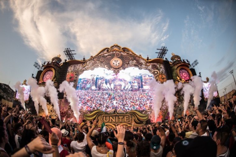 UNITE WITH TOMORROWLAND questa sera la prima Italiana